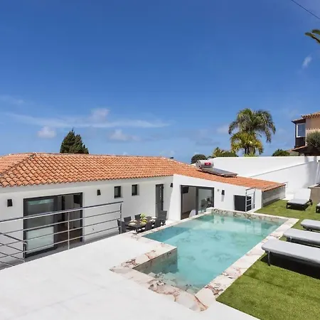 Sunny Island Villa