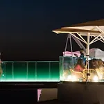 Sunnyland Vila